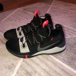 ⚫️⚪️Kobe AD Sneakers⚫️⚪️